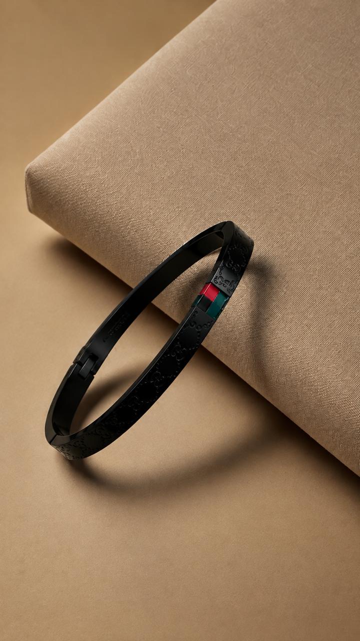 Gucci Raven - Black