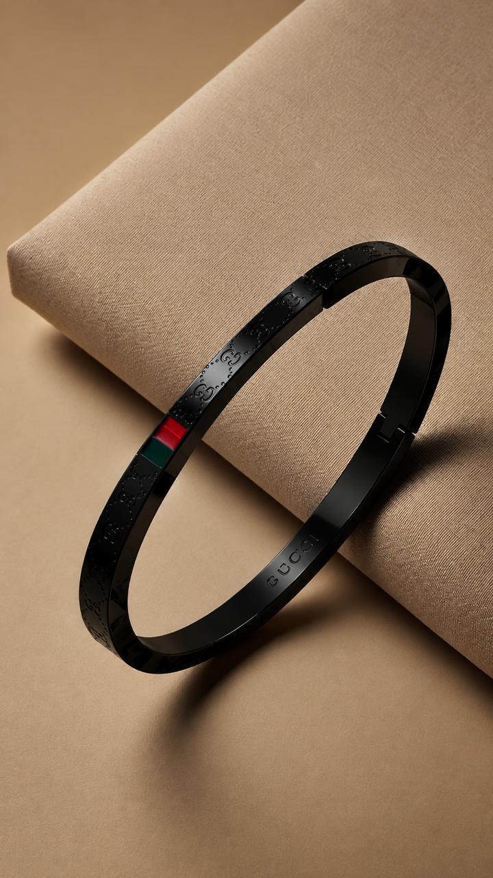 Gucci Raven - Black
